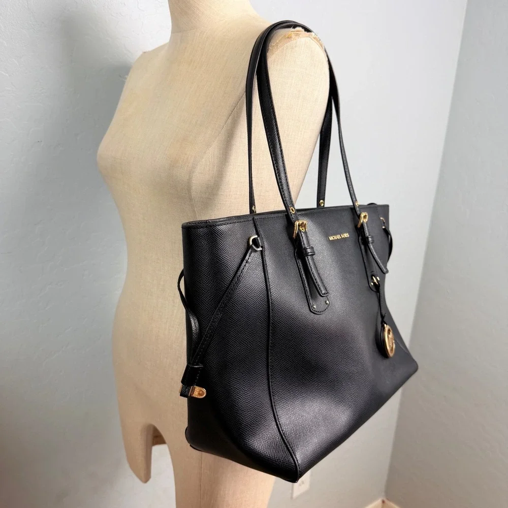 Michael Kors Voyager‎ Tote Black Saffiano Leather Gold Hardware Double Strap
